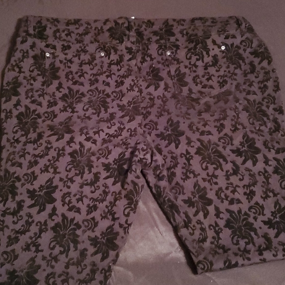 Plus Black Velvet jeggings - Picture 2 of 2